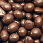 Amêndoa com chocolate meio amargo à granel - Imagem 3